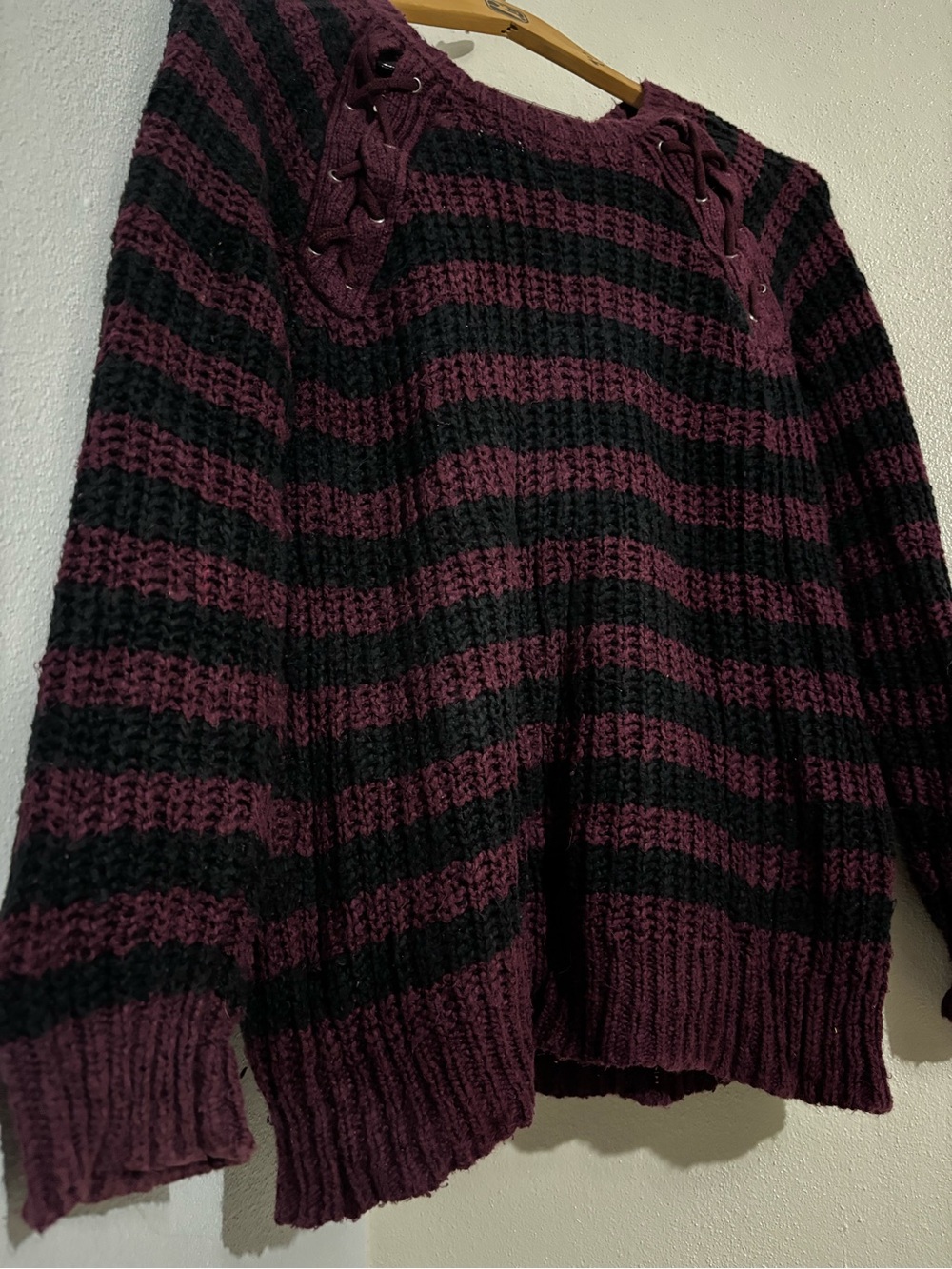 Hot Topic Burgundy and Black Striped Lace-Up 100% Cotton Crewneck Sweater